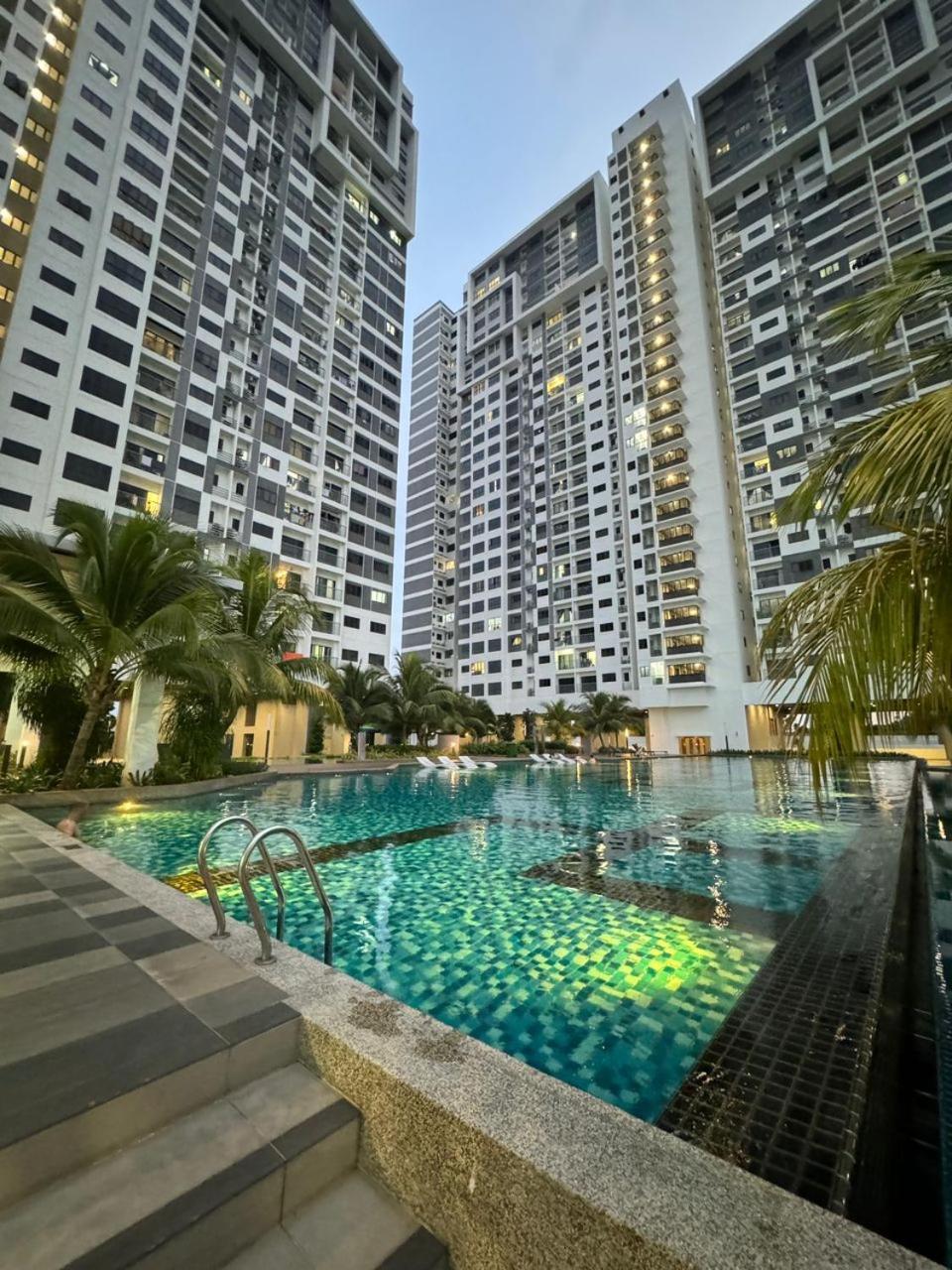 Cheras Trader Square By Jr Lovely Homestay Bagian luar foto