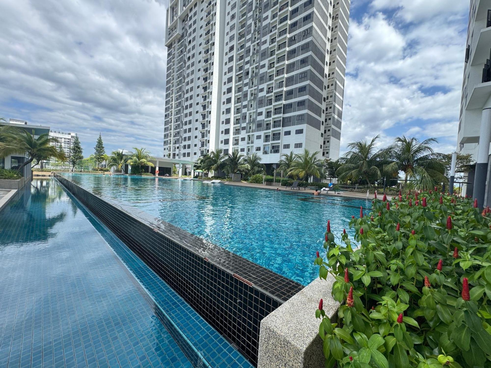 Cheras Trader Square By Jr Lovely Homestay Bagian luar foto